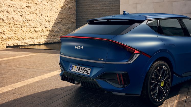 kia-new-ev6-gt-my25-YachtBlueMatt-static-highres-8192x5464.jpg