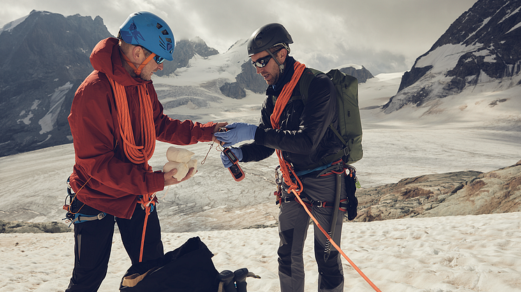 2022_06_30_Preparing-for-test-Vignette_Hut_Chanrion_Hut-photo_Zoe-Salt.png
