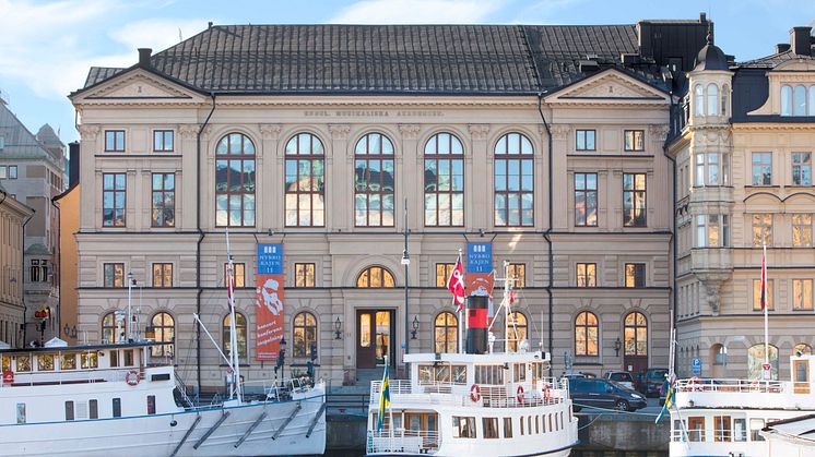 NAMNTÄVLING FÖR NYBROKAJEN 11 INFÖR NYA SÄSONGSSTARTEN