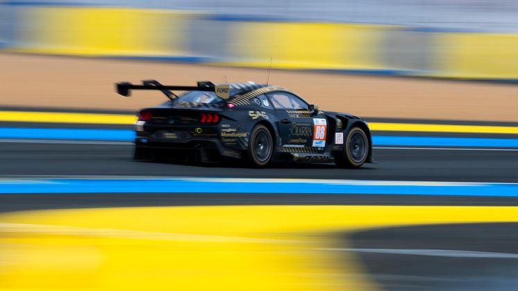 24t Le Mans Ford Mustang GT3 (13).jpg