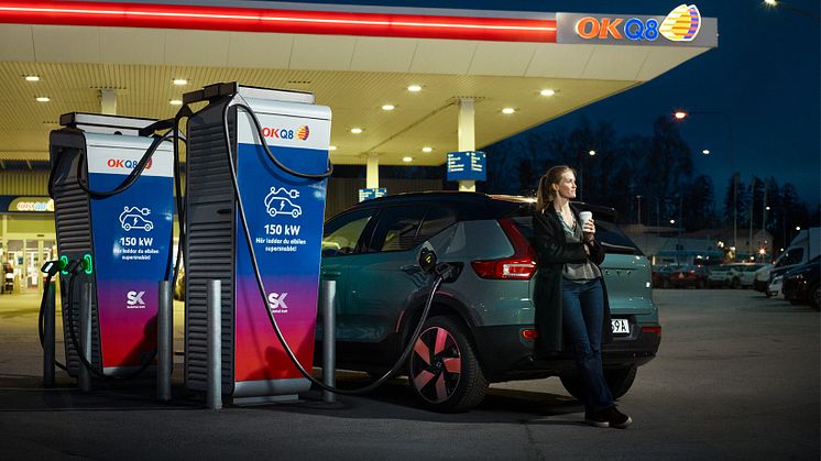 När svenska konsumenter rankar Sveriges mest hållbara varumärken 2025 får OKQ8 toppnoteringen inom kategorin drivmedel i Europas största varumärkesstudie om hållbarhet - Sustainable Brand Index™.
