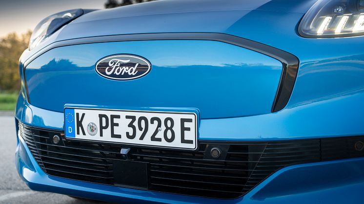 2025 Elektrisk SUV Puma Digital Aqua Blue (8).jpg