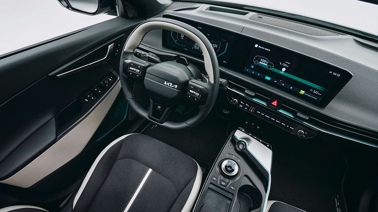 kia-new-ev6-my25-wolf-grey-studio-interior-highres-6.jpg
