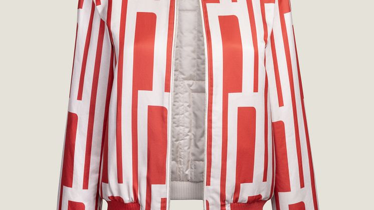 RR_Collection_Women's_Jacket_190225_18.jpg
