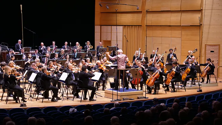 Dirigent Christian Lindberg och Norrköpings Symfoniorkester spelar Pettersson.