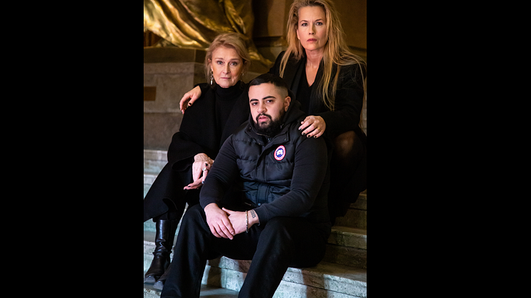 Lena Endre, Elin Klinga och Shahab Anoush. Foto: Leonard Stenberg