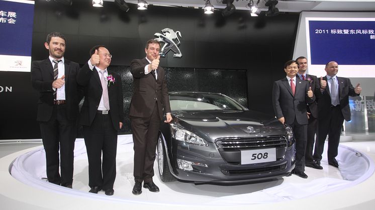 Peugeot på bilsalongen i Peking 2012