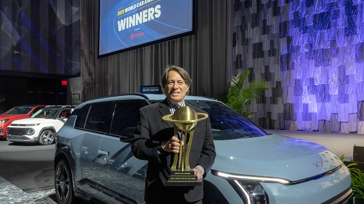 (Photo 2) Kia EV3 Wins 2025 World Car of the Year.jpg