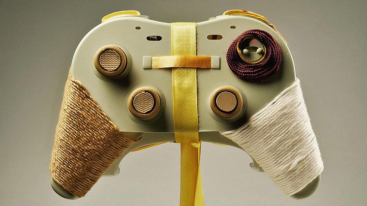 BPL_CONTROLLER_2_LOWRES.jpg