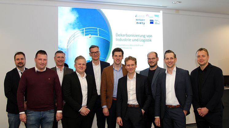 Unternehmen informieren sich über nachhaltige Transformation