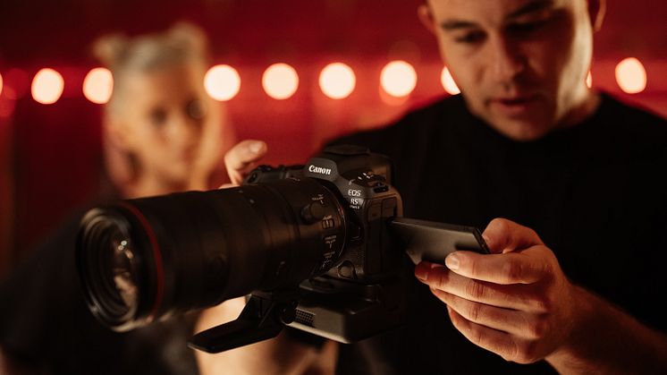 Canon EOS 5D Mark II_Lifestyle_22_HERO_1_pro_editorial.jpg
