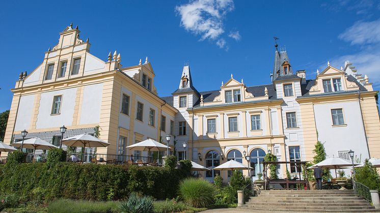 Ab Juni geht es los: Schloss und Gut Liebenberg startet wieder sein sommerliches Kultur-Programm mit unter anderem Open-air Kino und Konzerten. C: TMB-Fotoarchiv/Steffen Lehmann. 