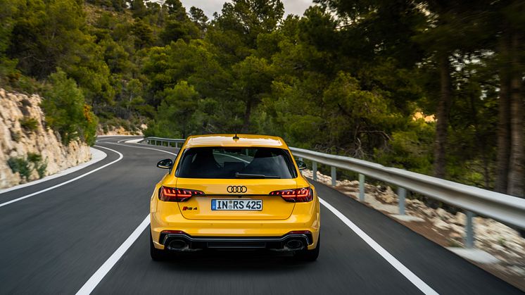 Audi RS 4 Avant edition 25 years (Imolagul)