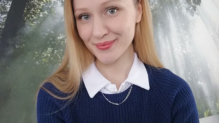 profile1_Louise.jpg