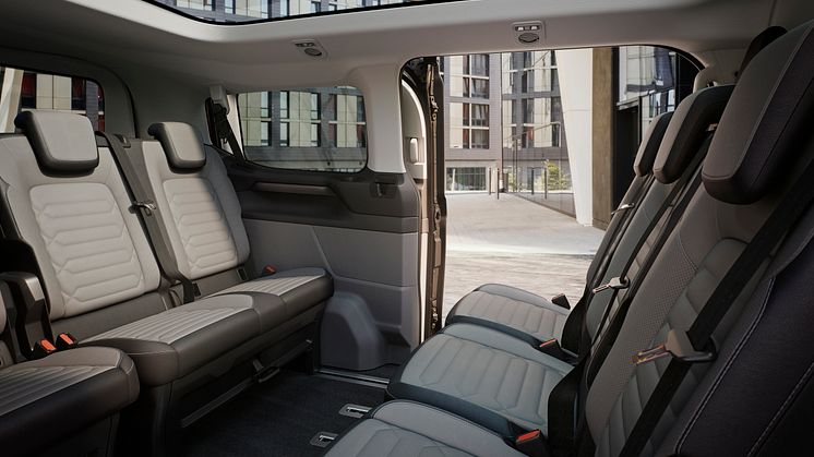 2022 FORD TOURNEO  (3).jpg