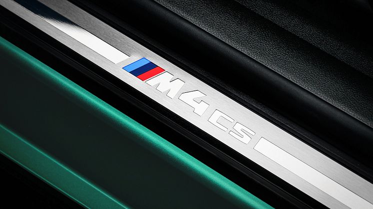 BMW M4 CS