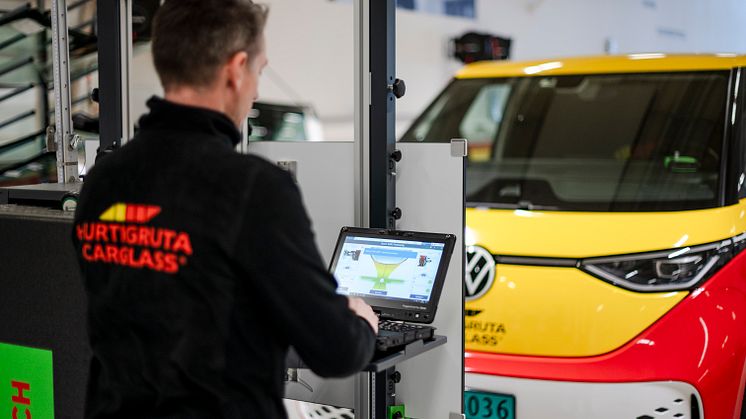 Bilen trenger også å sjekke øynene sine! 🚘