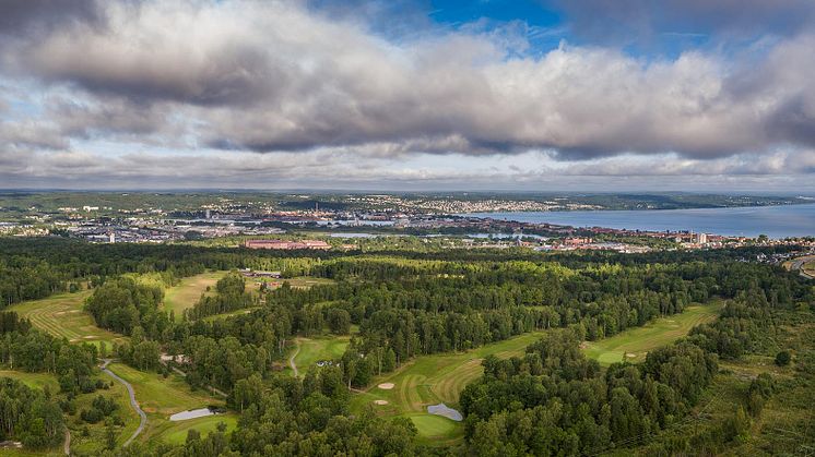 Jönköping Energi visar goda resultat för 2023, men trots höga siffror i bokslutet innebär förutsättningarna i omvärlden att delar i verksamheten är väldigt ansträngd.