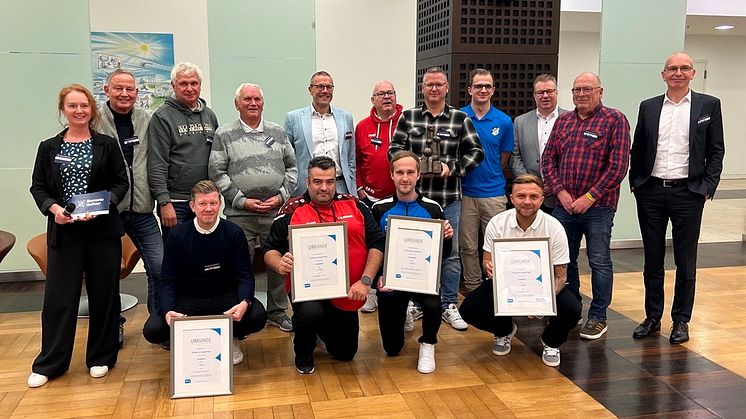 Barmenia-Fairplay-Pokal: FSV Vohwinkel und Junioren des Blau-Weiß Langenberg ausgezeichnet