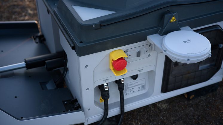 Dock 3-front-close up.jpg