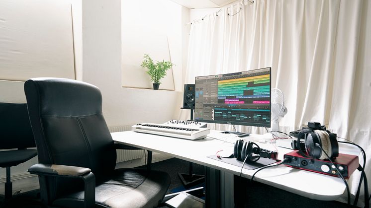 Amplified - Studio A 03.jpg