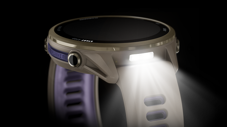 Forerunner970_FrenchGrayIndigo_HR_Flashlight.png