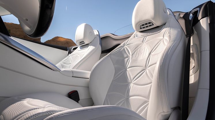 Mercedes Maybach SL 680 Monogram Series 