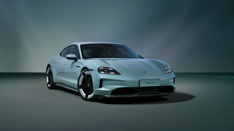 Porsche Taycan 4