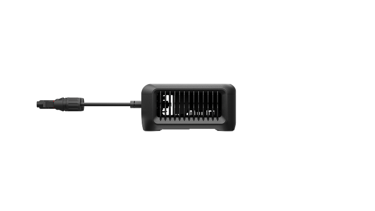DJI Power 1.8kW Solar_Car Super Fast Charger_right view.png