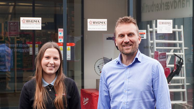 Der er fuld opbakning fra direktør i Bygma Køge, Jan Lange til Salgstrainee Sigrid Preen Pych under dette års Verdens Vildeste Brobyggere.