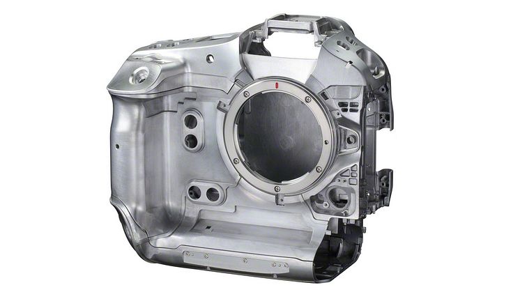 19 Canon EOS R1 MgBODY FrontSlantLeft.jpg