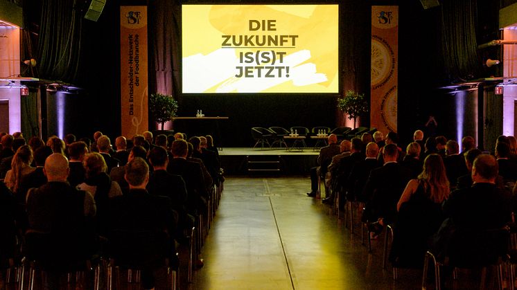 SETKickoff2025-0003.jpg