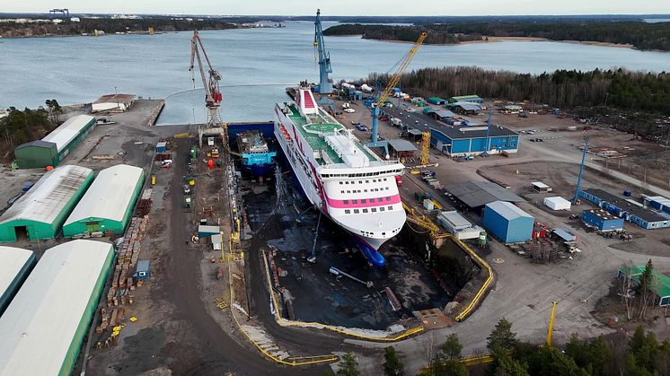 Tallink_Silja_Dronenvieo_Baltic_Princess_Dock_Naantali_2.mp4