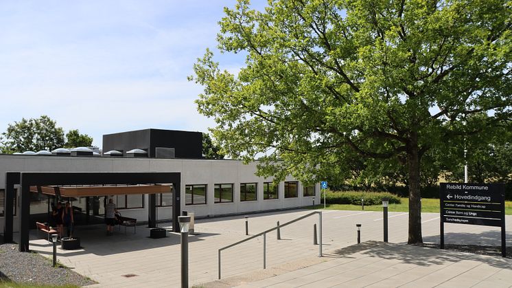Boligselskabet Nordjylland har købt den tidligere administrationsbygning, og de overtager ejendommen i slutningen af 2025, hvorefter ombygningen går i gang.