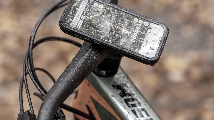 PhoneCaseXtreme_Bike_3104b.jpg