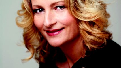Katerina Janouch ger ut bok om sex i den populära Vad är-serien