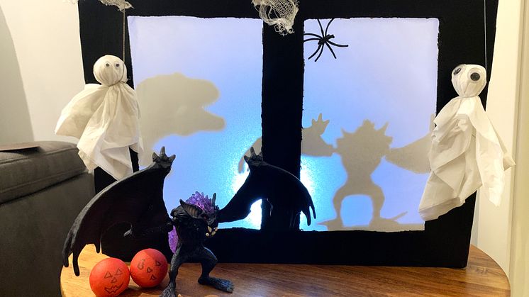 Halloween Haunted-house windows lights