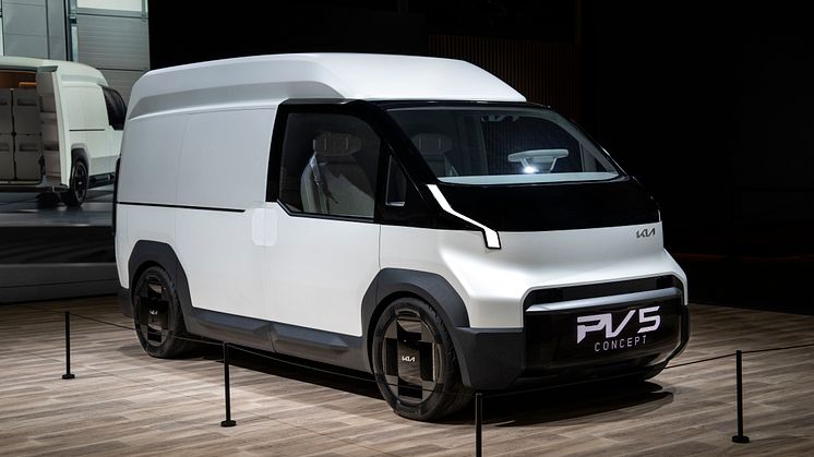 kia-pbv-pv5-hr-iaa-24-static-highres001.jpg