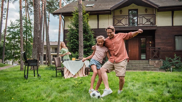 Wer eine Nebenwohnung innehat, kann diese auf Antrag von der Rundfunkbeitragspflicht befreien lassen. © Adobe Stock / Lightfield Studios