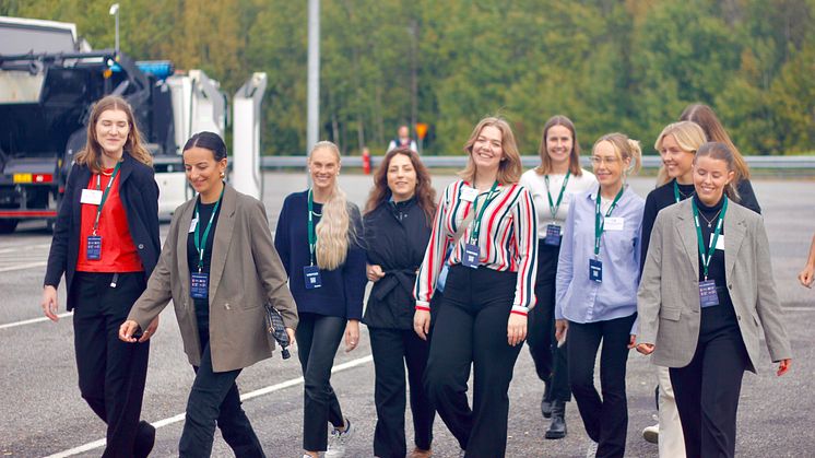 Female Leader Engineer 2023