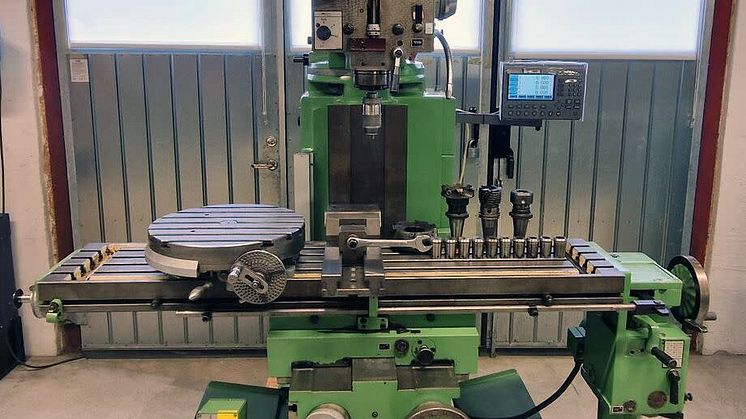 1d PRVOMAJSKA G-01VS Milling machine.jpg