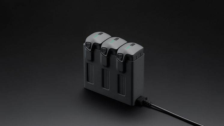 DJI Mavic 4 Pro Parallel Charging Hub_black.jpg
