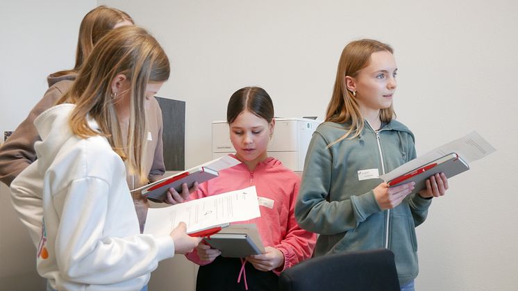 Zukunftstag 2025 an der Universität Vechta | Schülerinnen und Schüler erkunden unterschiedliche Berufsfelder an der Hochschule