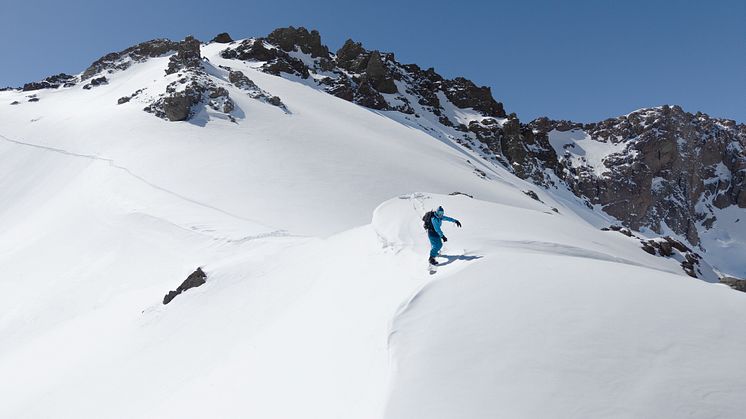 Skiing_70mm shot on-5.jpg