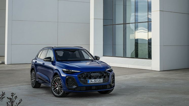 Audi SQ5 (Ultrablå metallak)