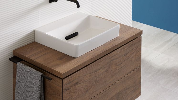 2024 Geberit Mix & Match ONE hickory with ONE lay-on_Big Size.jpg