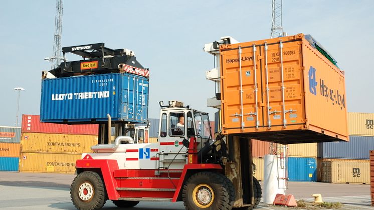 Truck och container