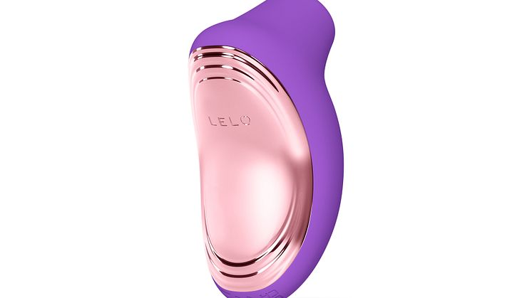 LELO_SONA2Travel_ProductShot_Purple_Back_2000.jpg