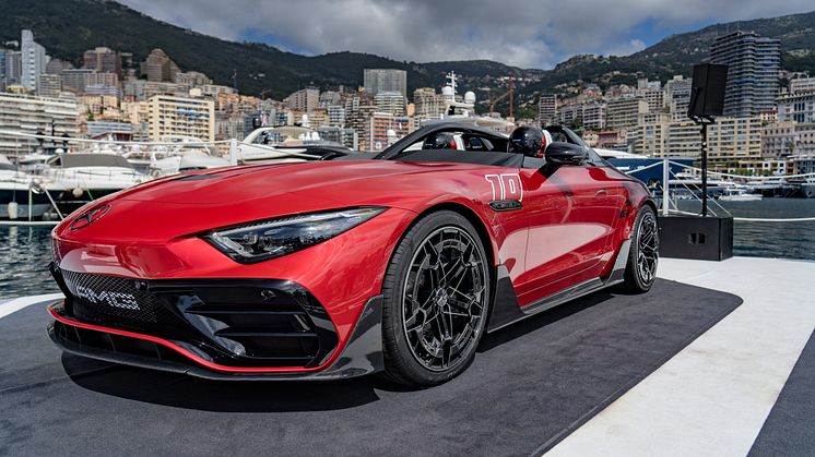 Nu visas den första försmaken av Mercedes-Benz omtalade kommande hyperexklusiva Mythos-serie. Concept Mercedes-AMG PureSpeed är en helt öppen 2-sitsig bil utan vare sig tak eller vindruta.