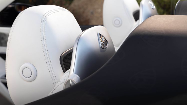 Mercedes Maybach SL 680 Monogram Series 